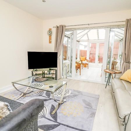 6 Erwr Brenhinoedd Villa Ammanford Dış mekan fotoğraf