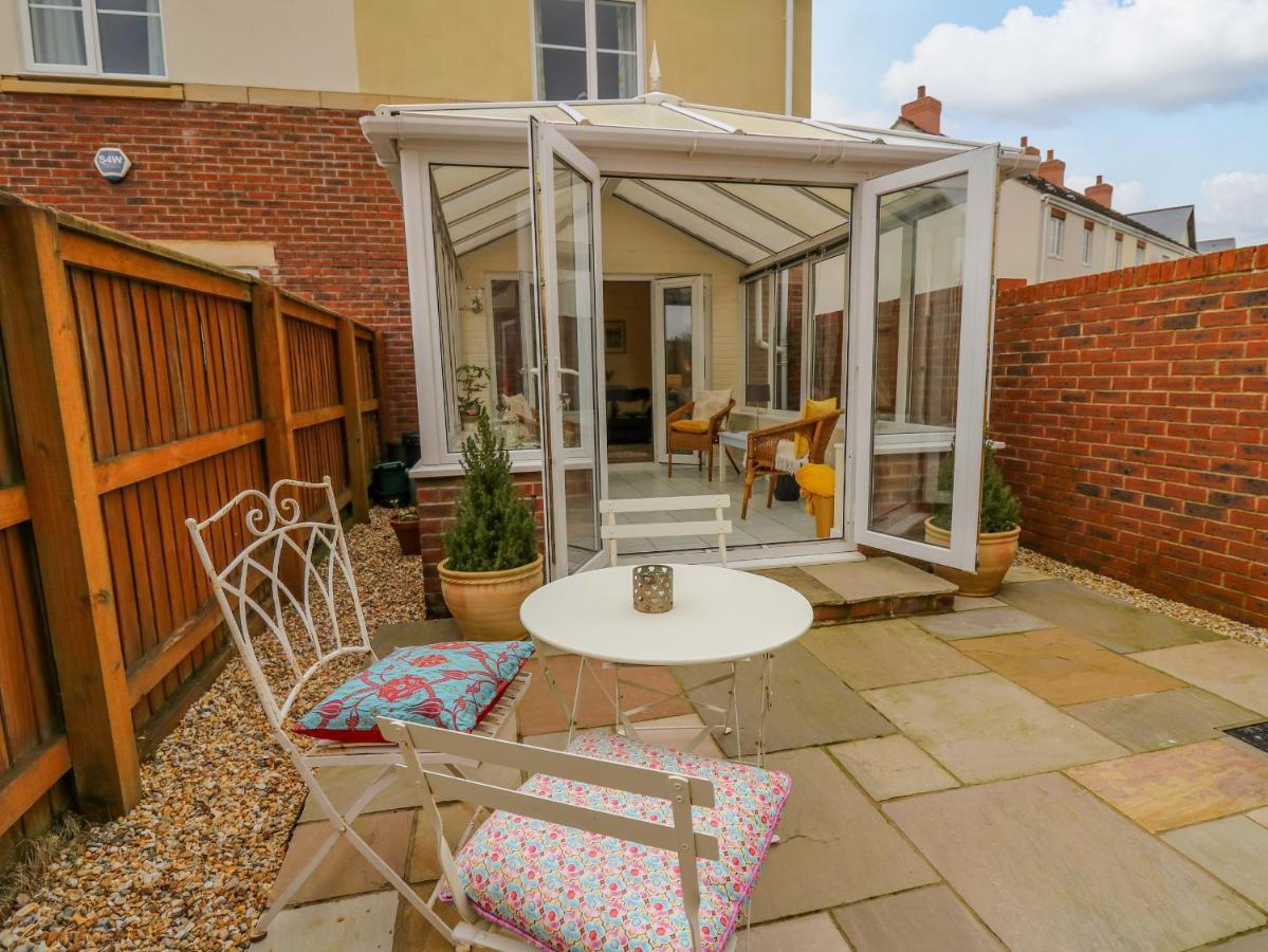 6 Erwr Brenhinoedd Villa Ammanford Dış mekan fotoğraf
