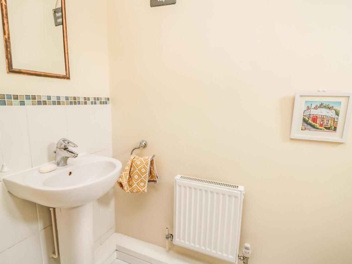6 Erwr Brenhinoedd Villa Ammanford Dış mekan fotoğraf