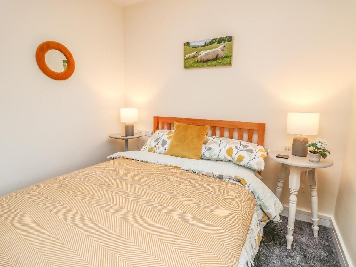 6 Erwr Brenhinoedd Villa Ammanford Dış mekan fotoğraf