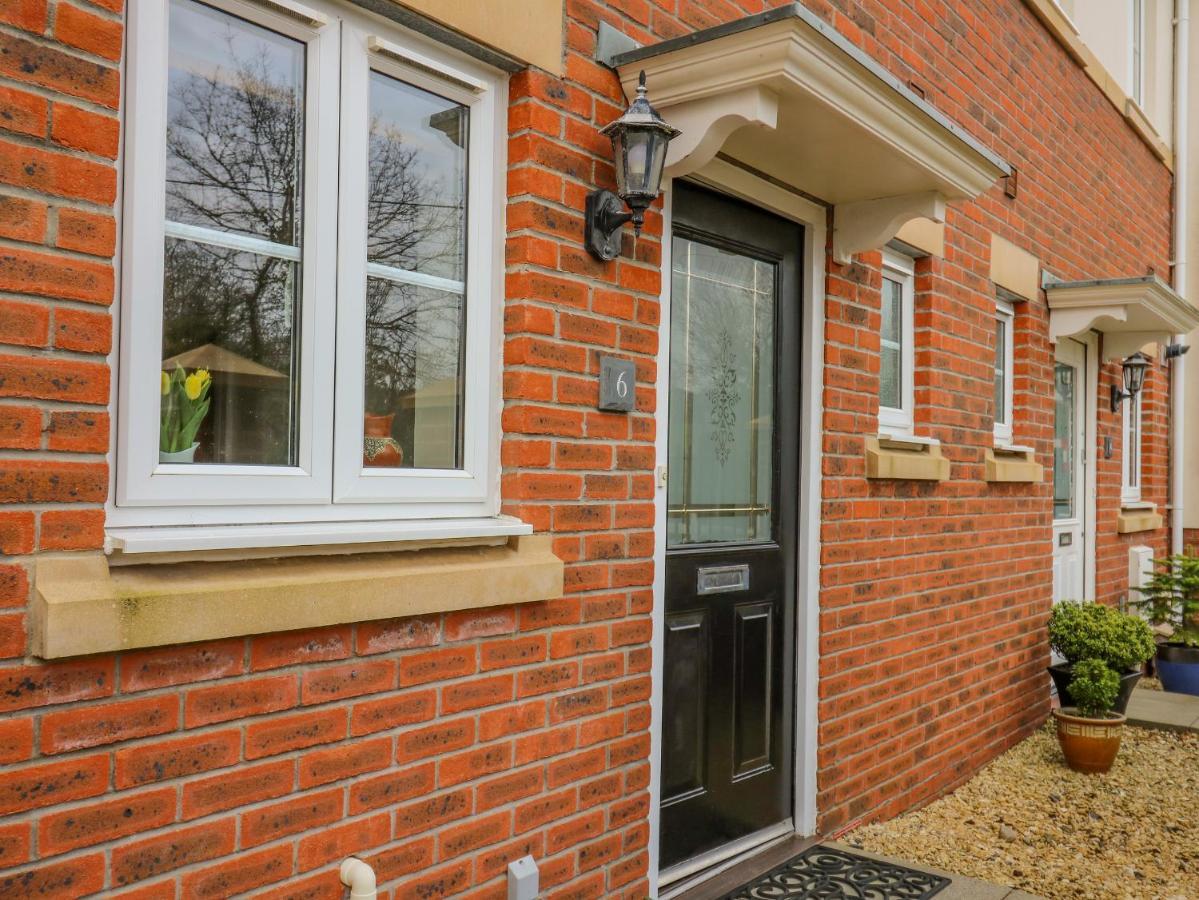 6 Erwr Brenhinoedd Villa Ammanford Dış mekan fotoğraf